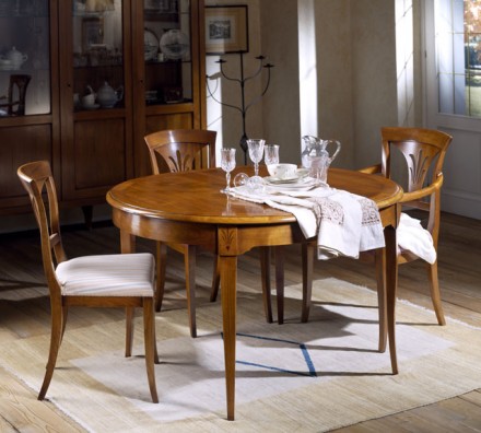 Oval dining table 5108